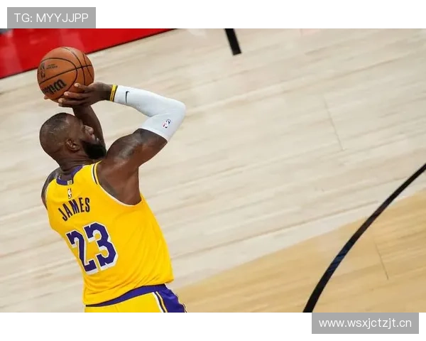 詹姆斯将利用东里包夹机会撕裂对手防线实现多打少战术
